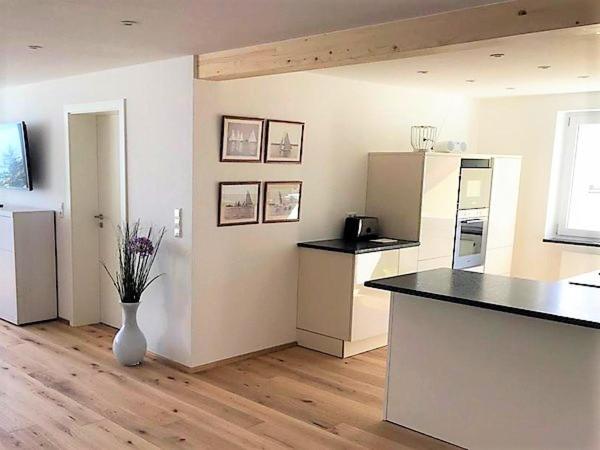 Bodensee Apartments Meersburg Sonnhalde エクステリア 写真